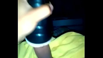 thumb novinho batendo  com masturbador r  r r 