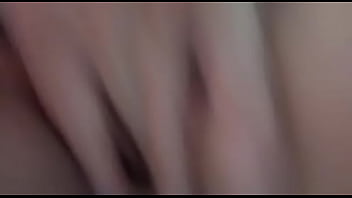 thumb settle by self   