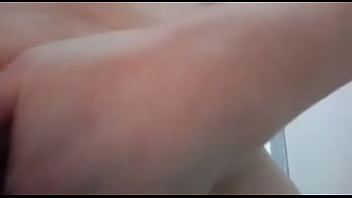 thumb settle by self   