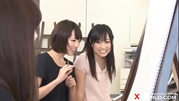 When I went to the art club of a women's as a nude model, I was bullied by being ridiculed. - XVIDEOS.COM->