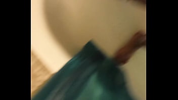 thumb shower play   