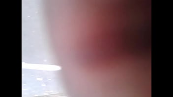 thumb ass in the stre  et  