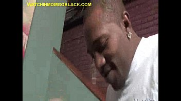 thumb teen saw his su  ck bbc  