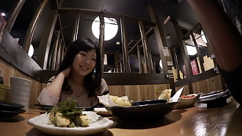 Picking up a novice drinking alone at a liquor store! girls are just lewd! Are these sloppy girls letting loose!? Girls who drink alone are like gods! They're seriously too erotic... Part 2
