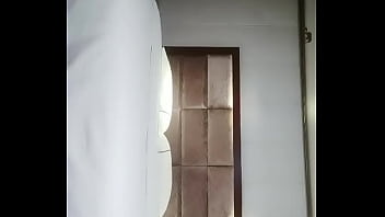 漂亮的会所女技师打飞机 2025