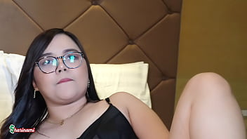 thumb secretary caugh  t masturbating in her boss  in her boss