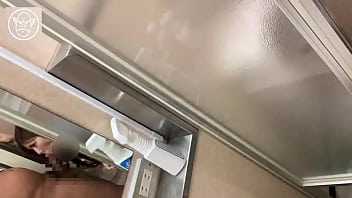 woman who can line up in an office building in Tokyo OL Blow monster
