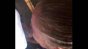 thumb she told her hu  sband she at the store e stor he store e store