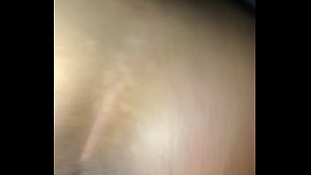 Morena putinha sentando em Trentini