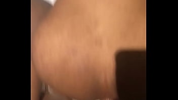 Casal fodendo após balada