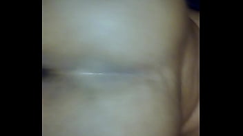 thumb sneaking to get  dat fat booty  