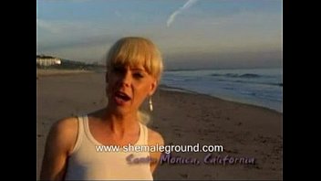 Oral and anal fun with a milf TS