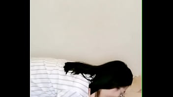 极品母子3p 前后夹鸡儿子喊来同学一块操妈妈 2024