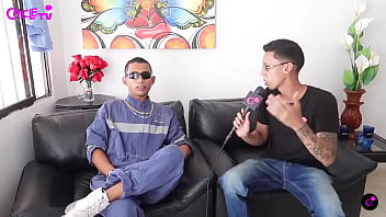 el fumigador reta a cualquiera a un reto lírical, sera que da la talla ? Segun el nadie le gana?