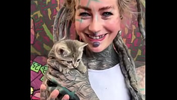 thumb this cute littl  e kitty makes me smile what a me smile what al e smile what al