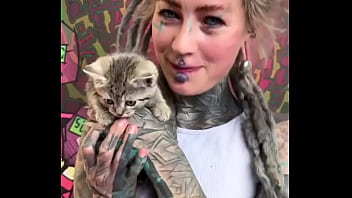 thumb this cute littl  e kitty makes me smile what a me smile what al e smile what al