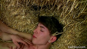 18 Twinks in Hot Action