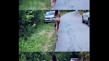 Filmada pela namorada na praia