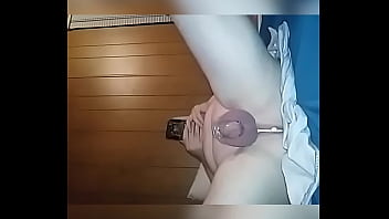 J'adore Le Jouet Aneros. Orgasme Mains Libres En Regardant Du Porno Gay Sur Mon Téléphone. Dans La Cage De Chasity Aussi