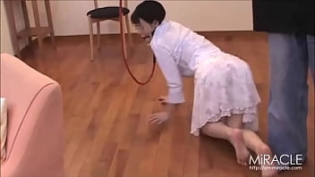 Training starts from the chat mood! A 24-year-old married woman looks like a female dog!