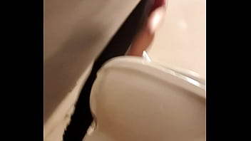 SPY IN WC 4