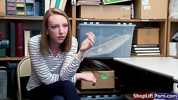 Teen shoplifter throats officers bigcock - XVIDEOS.COM