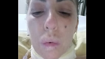 thumb julia fontanell  i masturbando no hospital o h no hospital o hospital