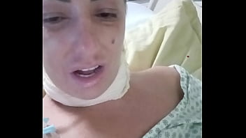 thumb julia fontanell  i masturbando no hospital o h no hospital o hospital