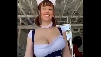 Prun Prun milk shaking