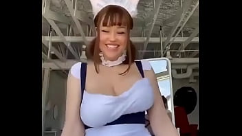 Prun Prun milk shaking
