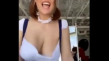 Prun Prun milk shaking