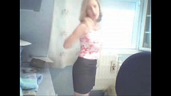 thumb r girl solo web  eam girl  
