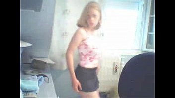 thumb r girl solo web  eam girl  
