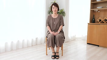 First Shooting Fifty-Something Wife Document Sayuri Maki <With Digest>