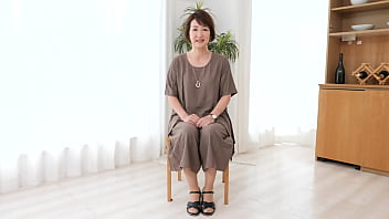 First Shooting Fifty-Something Wife Document Sayuri Maki <With Digest>