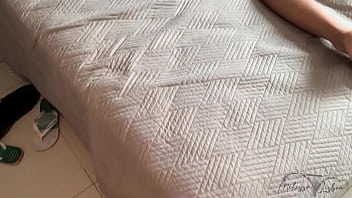 Enteado safado, chegou de mansinho já socando o pau na minha buceta e já partiu para o meu cuzinho dando.