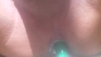 Me meto algo por el culo