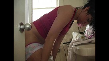 ineed2pee behind the scenes bloopers 13