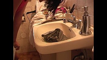 ineed2pee behind the scenes bloopers 13