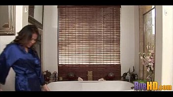 Julia Lilu Oil Massage 2025