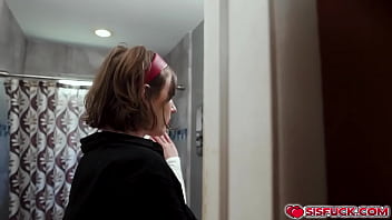 thumb riley nixon and  scarlett mae are making out w re making out w re making out wh