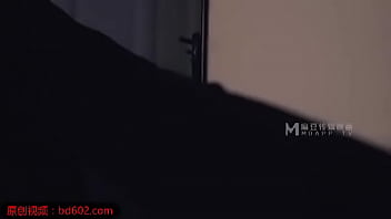 乱仑 单亲妈妈和自己三岁的儿子 舔儿子小鸡鸡 太可怕了 2025 | XXXXVideo