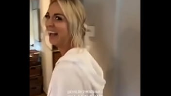 Kaley Cuoco Showing Her Big Ass
