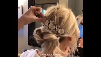 Kaley Cuoco Showing Her Big Ass