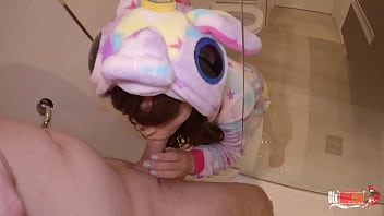 StepSister sucks my cock while I shower and cum down her throat