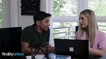 thumb realityjunkies  milf tutor 
