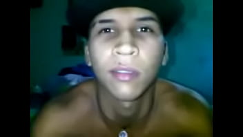 VENEZUELAN HOT TEEN BOY JERCKING OFF, LOST CELLPHONE MEMORY