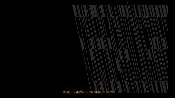 Dicke Brunnenfrau Und Muskelprotze Im Dschungel