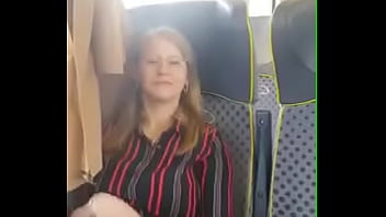 thumb does anyone kno  w her name  