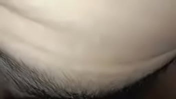 Fucking the pussy of a girl with a big clit, nice to lick her pussy, cum inside her pussy, it's extremely thrilling.